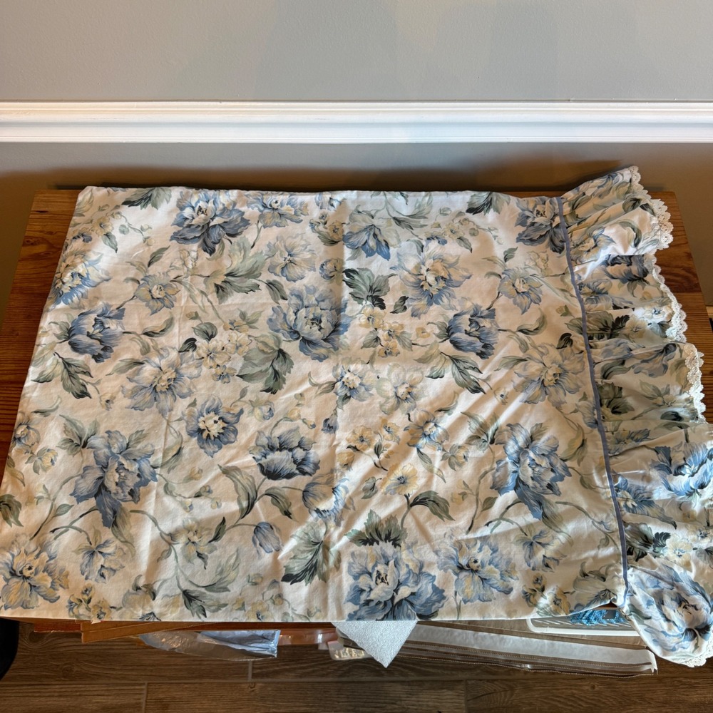 Vintage‎ Floral Pillow Sham Blue White Cottagecore Ruffle Lace